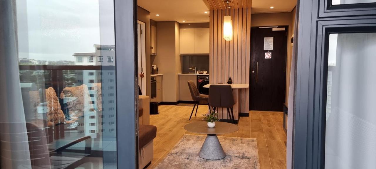 Umhlanga Radisson Blu Luxury Promenade At Oceans